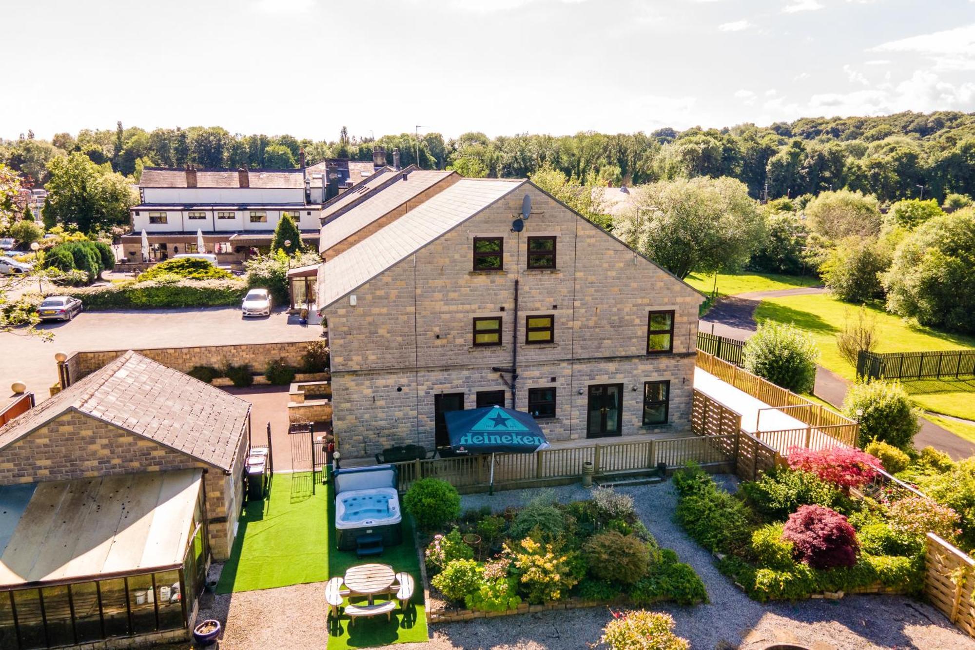 The House @ Sitwell Arms Renishaw
